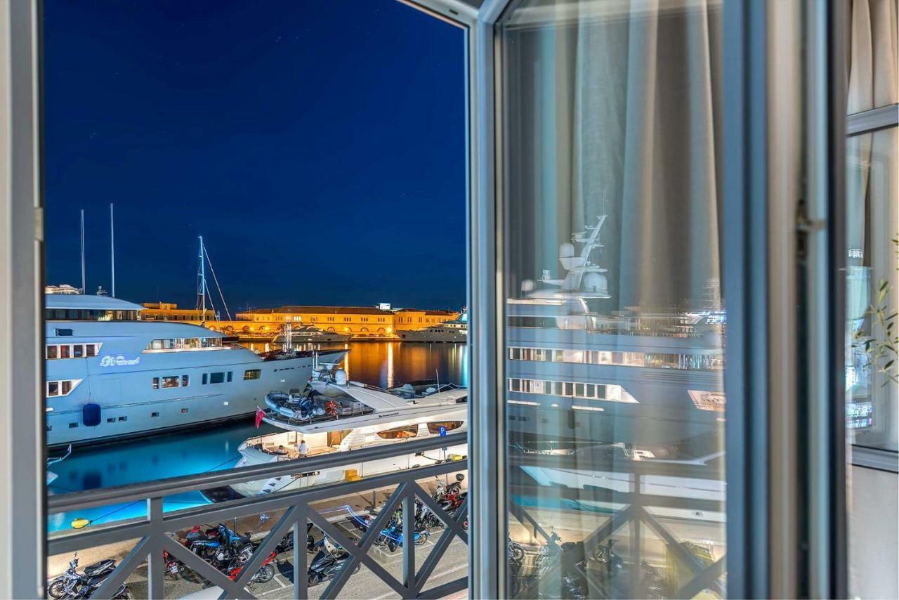 Naves Suites Ermoupoli Ngoại thất bức ảnh